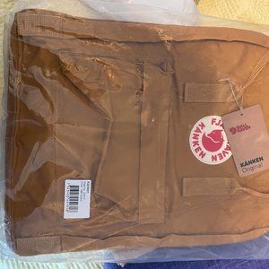NEW Fjallraven Women's Kanken backpack